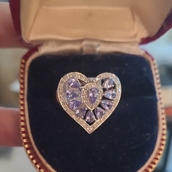 10-KT White Gold Tanzanite and Diamond Ring Size 6